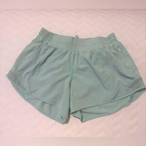 Lululemon Low-Rise Hotty Hot Shorts 2.5”